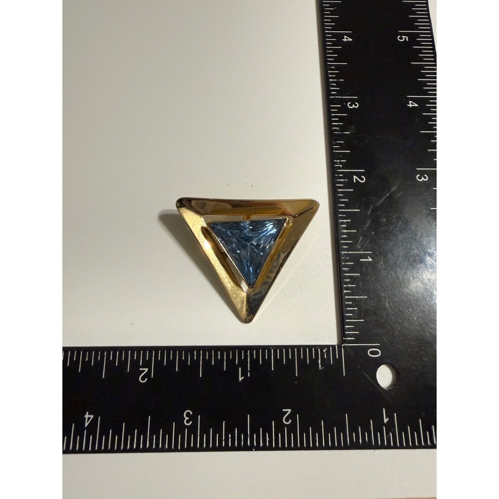 Vintage Lisner Gold Tone Triangle Brooch Light Blue Faceted‎ Glass Stone Pendant